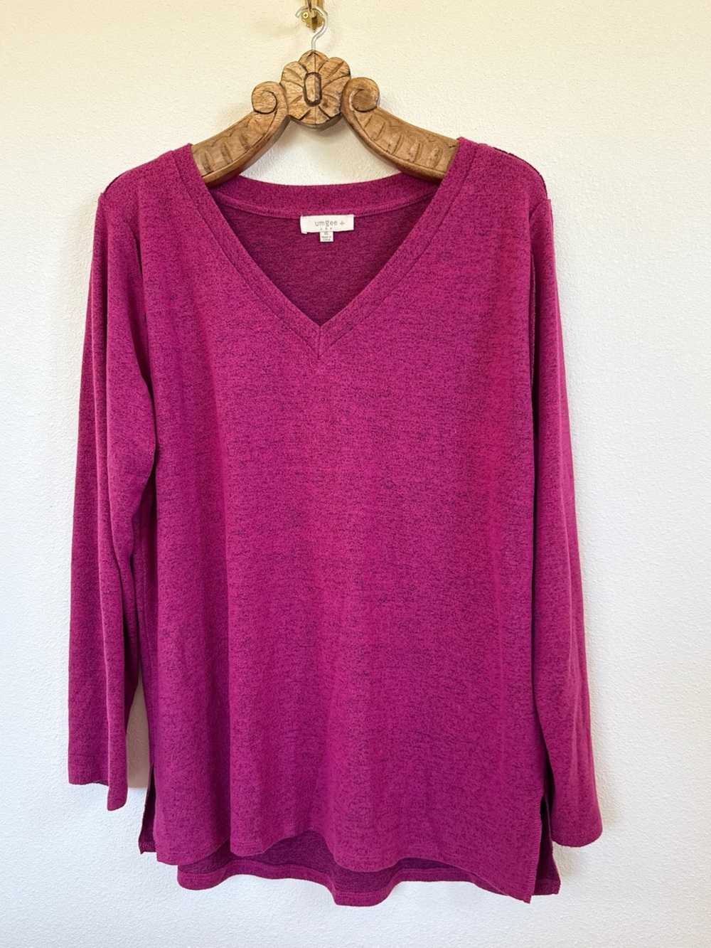 Umgee Magenta V-Neck Long Sleeve Top